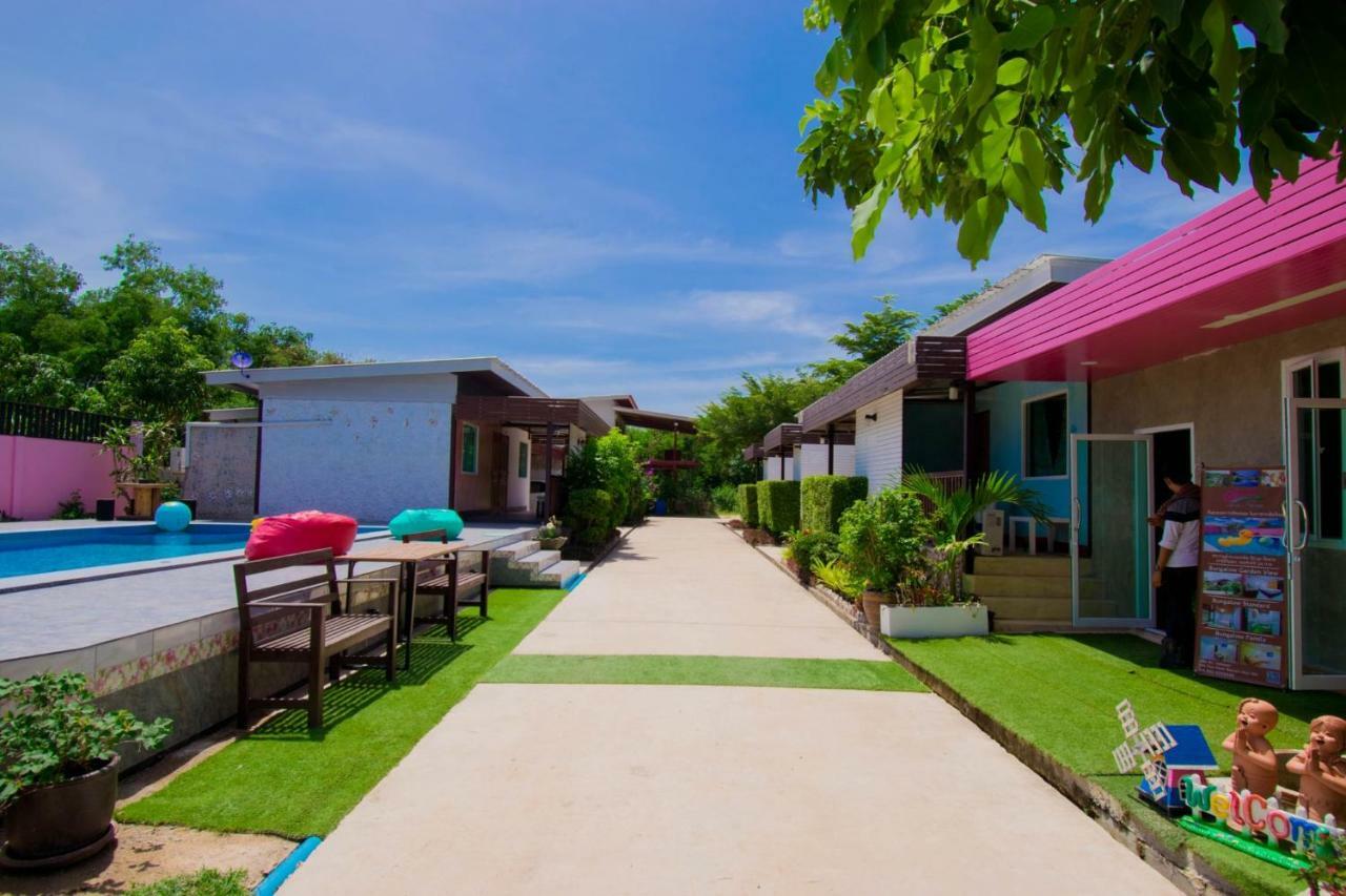 Oyo 354 Ton Hom Resort & Villa HHQ Extérieur photo